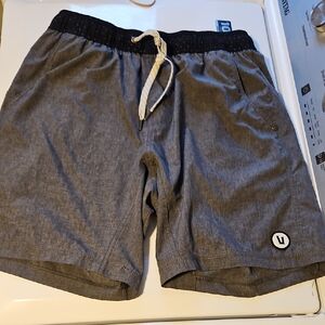 Vuori Black and Gray Men's Kore Athletic Shorts